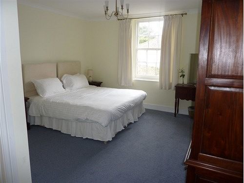 Bed & Breakfast Manor 4*