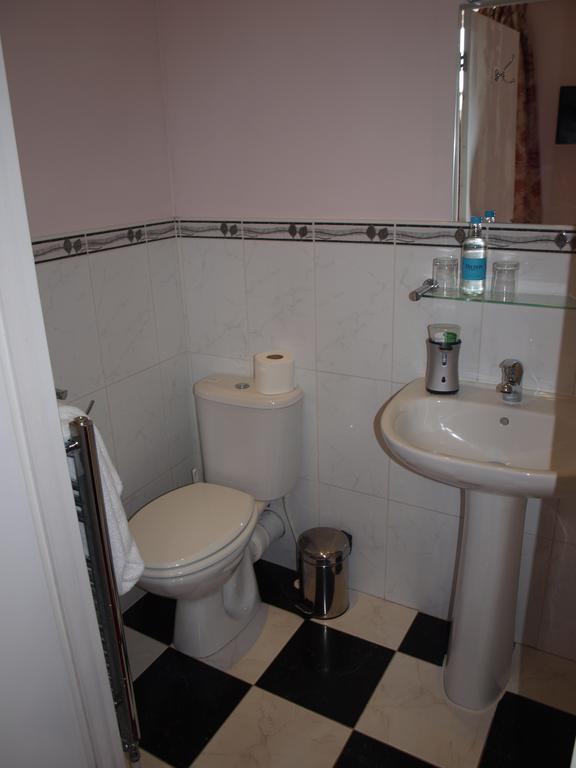 Manor Bed & Breakfast